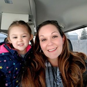 Meet your Posher, Lanora